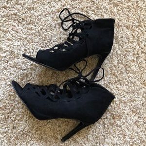 Marc Fisher black high heels